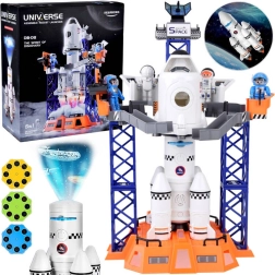Svemirska postaja s raketom, space shuttleom i projektorom s figuricama