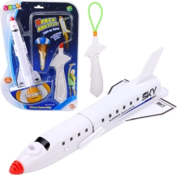 Svemirski brod sa svjetlećim padobranom i praćkom