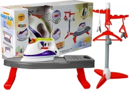 Dječji set glačala na baterije s daskom i stalkom za vješanje