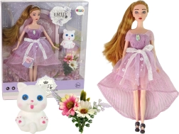 Lutka Emily s dugom kosom i bijelim mačićem