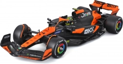 Bburago model McLaren MCL38 1:24 u zaštitnoj vitrini