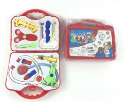 Doktor u koferu za putovanja