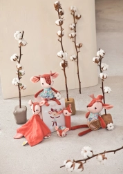 Zvečkajuća narukvica s jelenkom STELLA