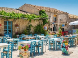 Ravensburger puzzle Primorska taverna 500 dijelova