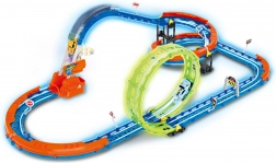 staza sa svjetlećim autićem s USB punjenjem