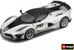 metalni model automobila bburago ferrari fxx-k evo 2017 1:43 bijela/crna
