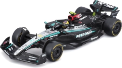 bburago model f1 mercedes-amg f1 w15 1:43 s vozačem u vitrini