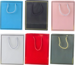 Poklon-vrećica sa zlatnim obrubom 23 × 18 × 10 cm