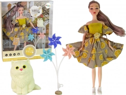 Tkanena lutka Emily s vjetrenjačama i mačićem