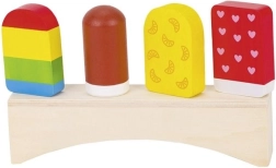 Šareni drveni sladoledi na stalak