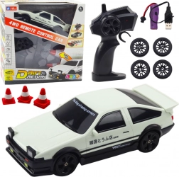 Utrkaći auto na daljinsko upravljanje 4WD s izmjenjivim kotačima bijeli