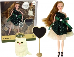 Lutka Emily s bijelim mačićem i drvenim srcem