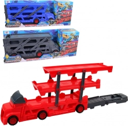 Crveni kamion s transporterom i trkaćom stazom