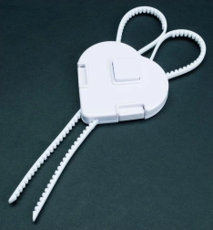 Fleksibilna sigurnosna brava za dječja vrata ormarića