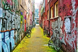 Ravensburger puzzle Street Art u Amsterdamu 3000 dijelova