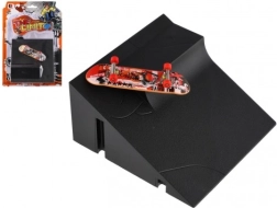Prstovni skateboard s rampom – plastični fingerboard s vijčanim dijelovima