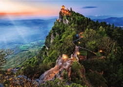 Trefl puzzle Premium Plus Photo Odyssey: Staza, San Marino 1000 dijelova