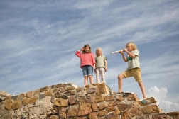 Vesela puhalica – drvena puhalna cijev za djecu od 6 godina