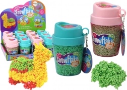 Squishy pjenaste kuglice u čašici zelene