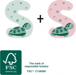 malo drveno slovo S s kornjačom