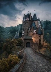 Puzzle 1000 dijelova Dvorac Eltz