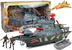 Vojni brod s bazom sa svjetlima i zvukovima