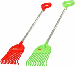 Dječje grablje s metalnom drškom