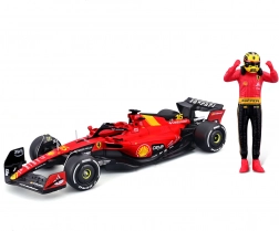 metalni model bburago ferrari sf23 1:24 s figuricom vozača