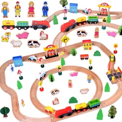 Drvena željeznička staza s lokomotivom i figurama