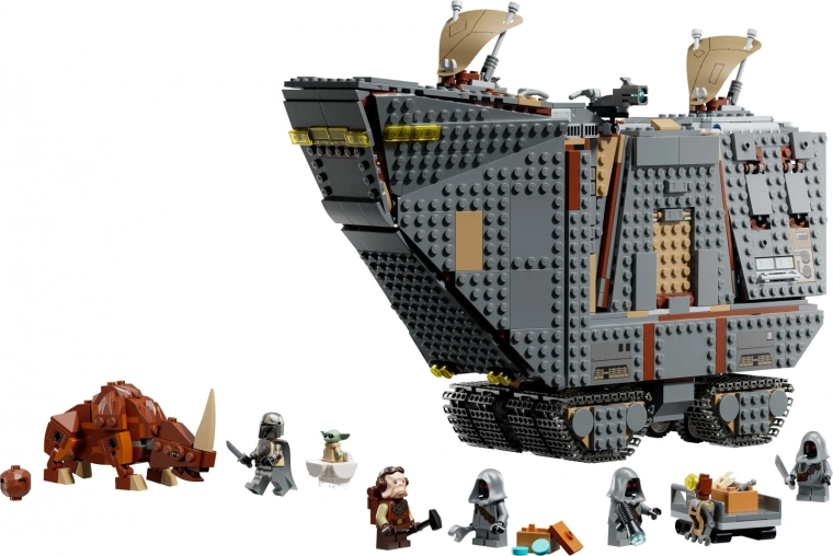 Iconic Sandcrawler full of details