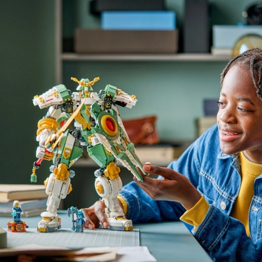 Impozantan, potpuno pokretni mech