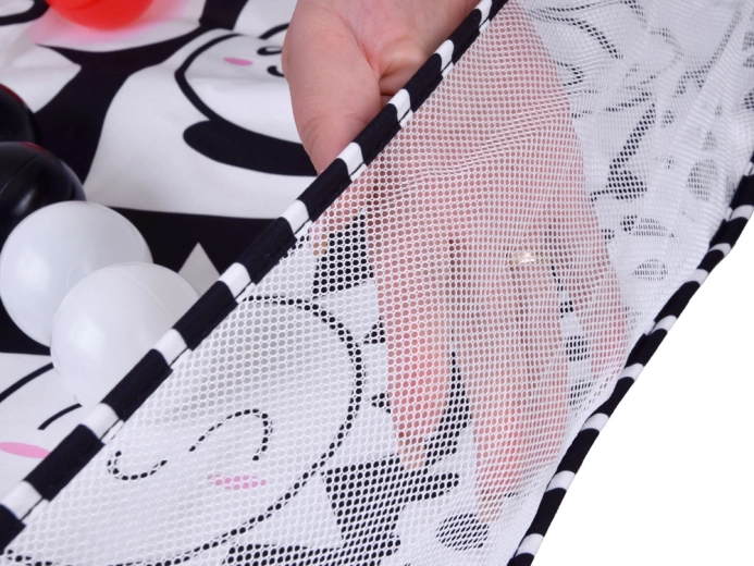 Ogradica s mrežastim stranicama i set loptica