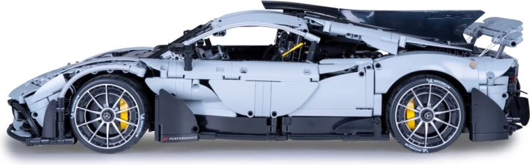 Chassis inspired by racing technology