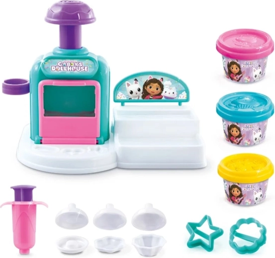 Plenty of accessories for decorating and shaping