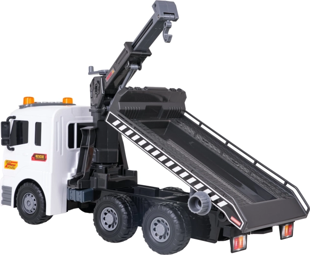 Manually operated jack and loading platform