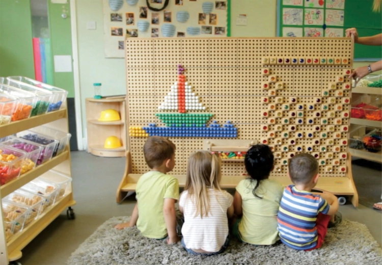 Ogromna perforirana radna površina za neograničeno stvaranje