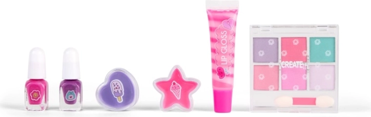 Sjajne usne i razigrani pramenovi