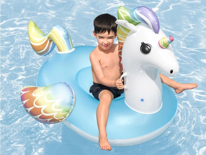 Zabava za djecu u vodi