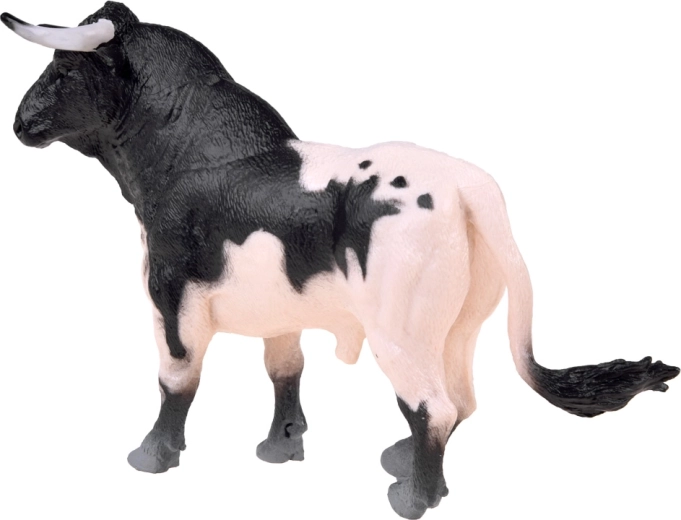 Realistically crafted bull