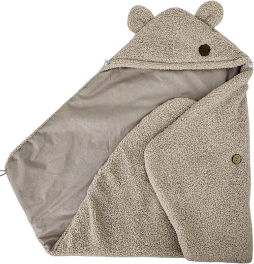 Warming bouclé surface and soft cotton inside