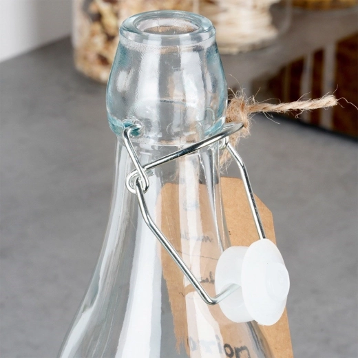 Kristalno bistro staklo za stilizirano posluživanje