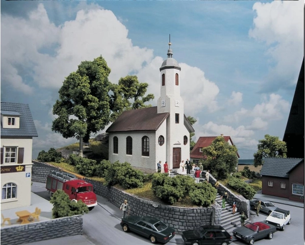 PIKO hobby crkva svetog Luke H0 (1:87)