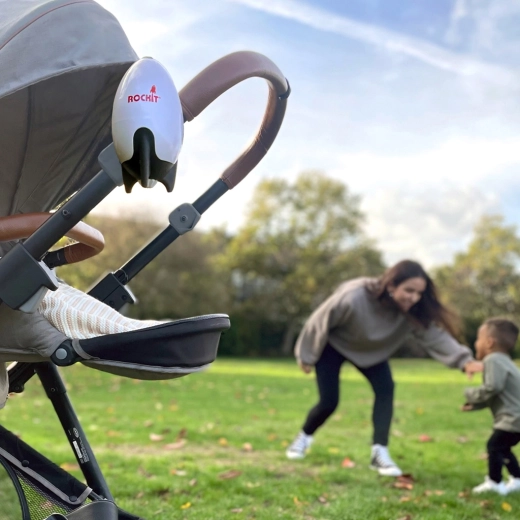 Jednostavna instalacija zahvaljujući univerzalnom držaču