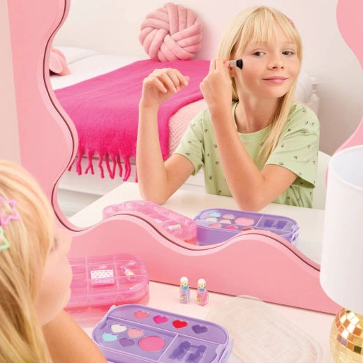 Everything for makeup in one package
