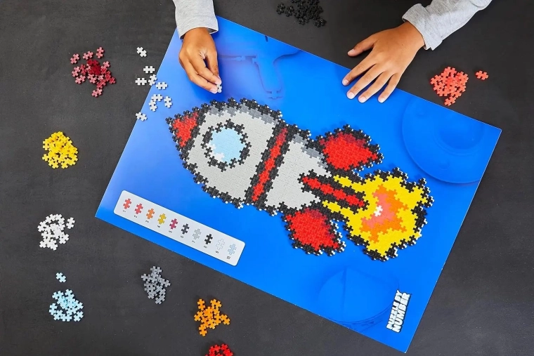 Building according to colors and numbers
