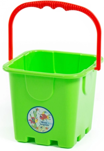 Quality plastic design for outdoor play