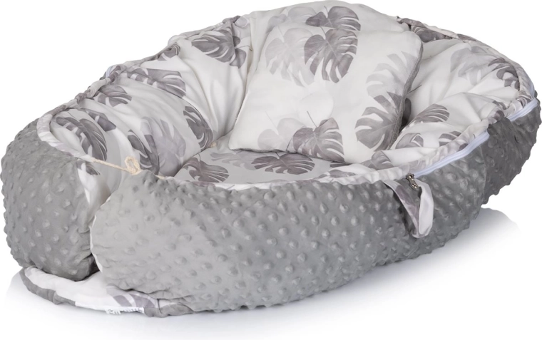 Soft padding, raised edges and a removable pillow