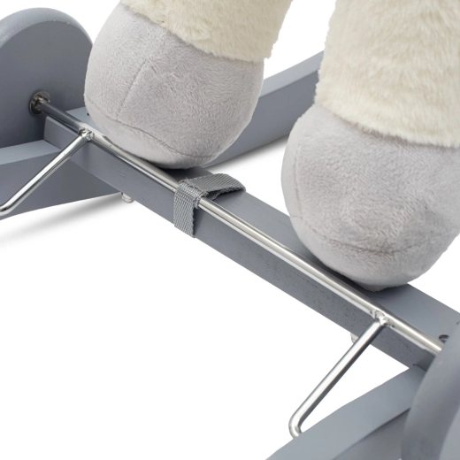 Stabilna drvena baza i metalna ojačanja