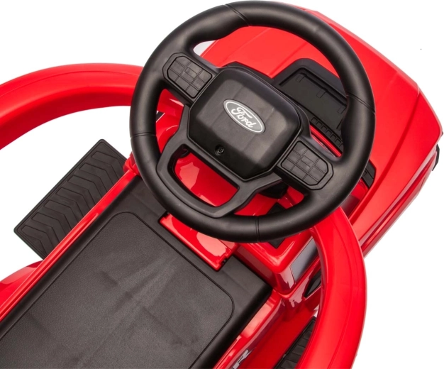 Zabava i realistični Ford detalji