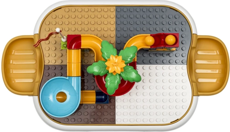 Kuglična staza na stud ploči